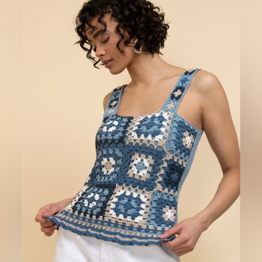 🆕 Ricki's Hand Crochet Blue Sleeveless Sweater Tank Top Square Design Pattern
